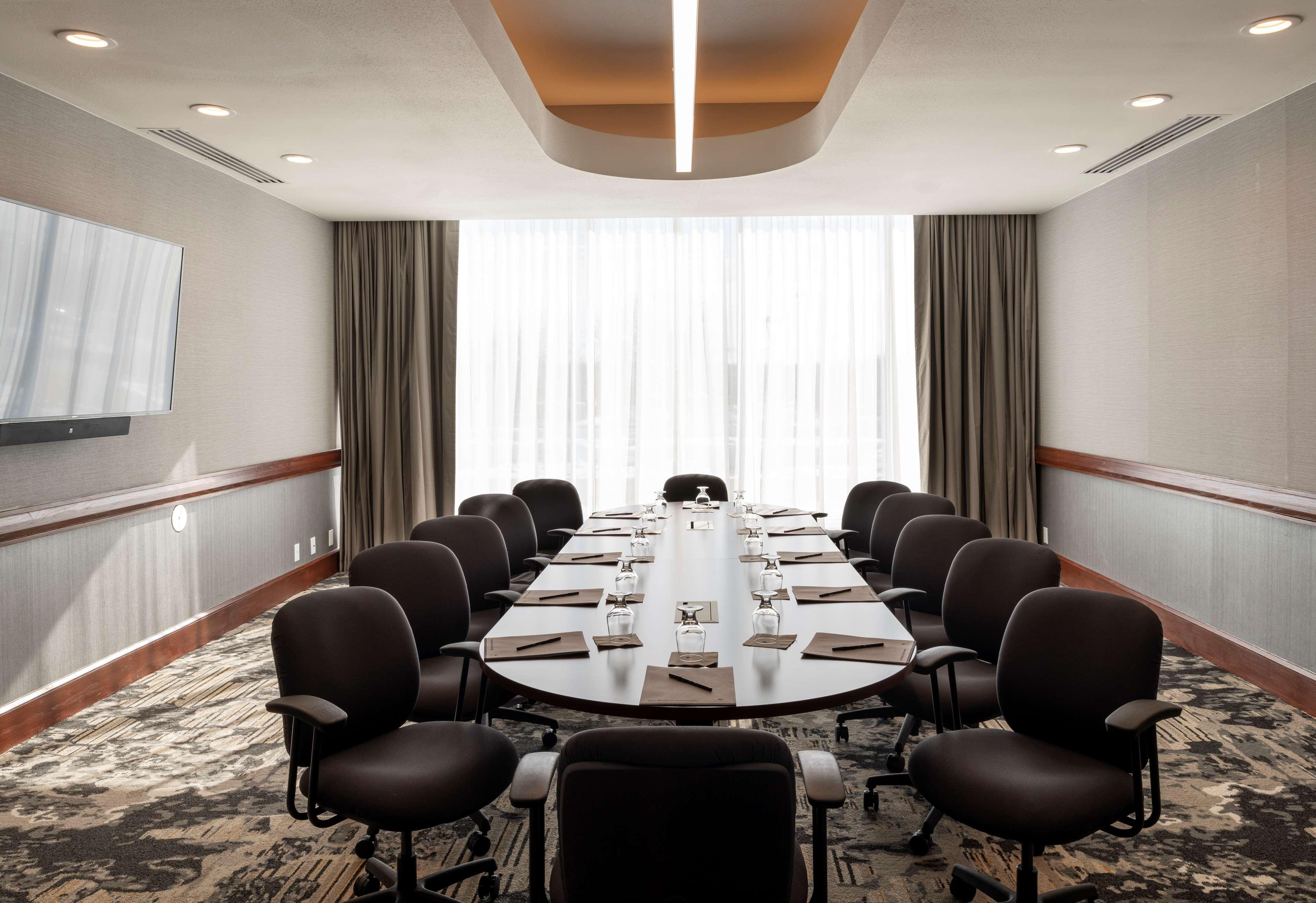 מלון Doubletree By Hilton Madison East מראה חיצוני תמונה
