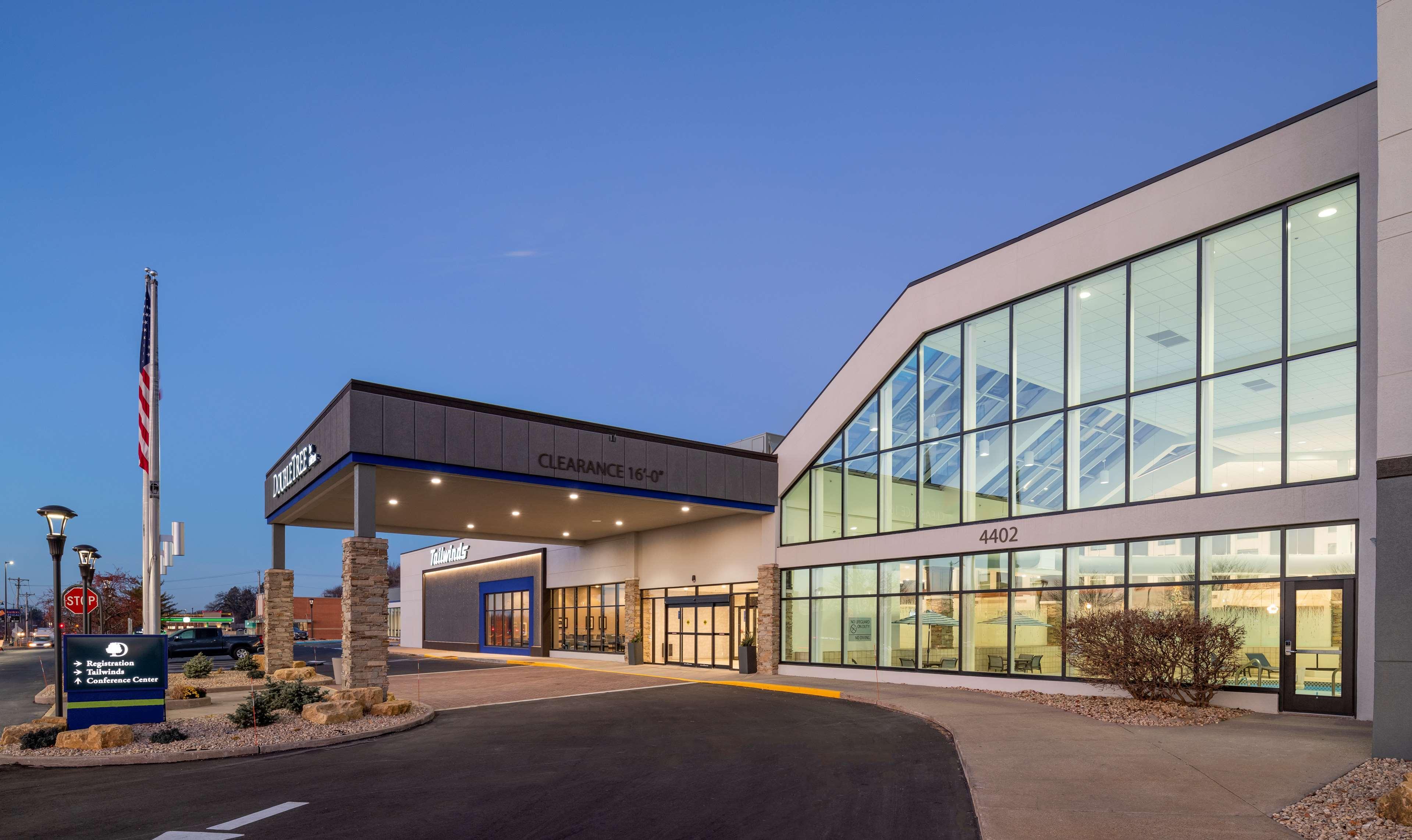 מלון Doubletree By Hilton Madison East מראה חיצוני תמונה