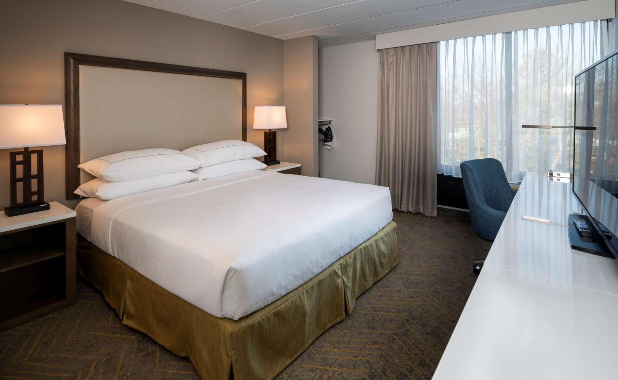 מלון Doubletree By Hilton Madison East מראה חיצוני תמונה