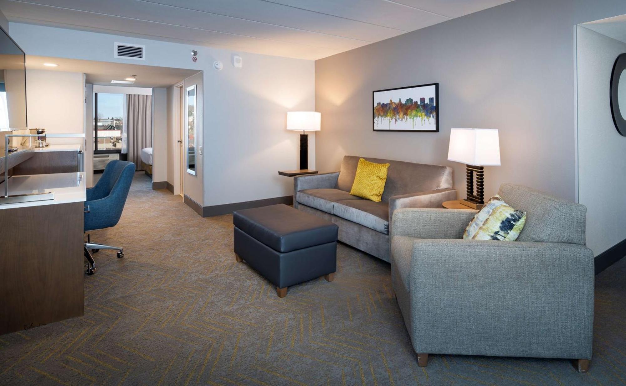 מלון Doubletree By Hilton Madison East מראה חיצוני תמונה