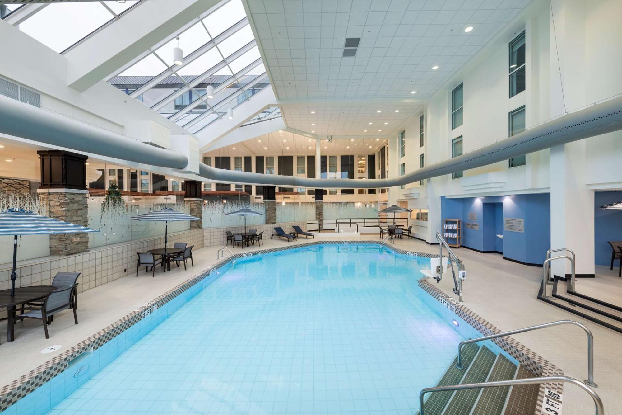 מלון Doubletree By Hilton Madison East מראה חיצוני תמונה